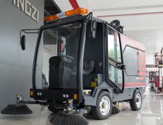 掃地車邊刷日常怎么清理？麻不麻煩